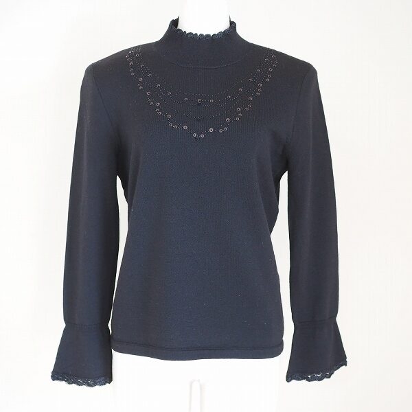 レリアンのカットソーを買取しました！スパンコールが控えめに光る