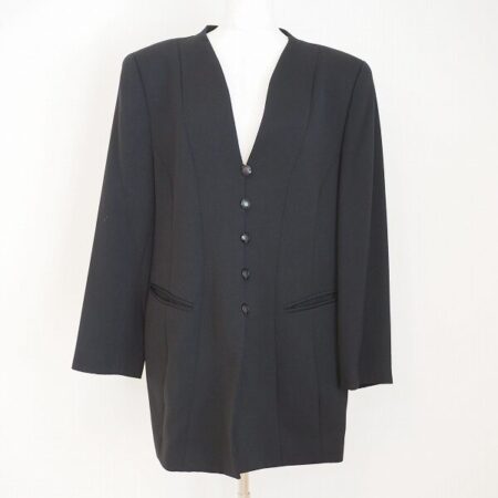 首回りも綺麗に演出 レリアンのジャケットを買取しました