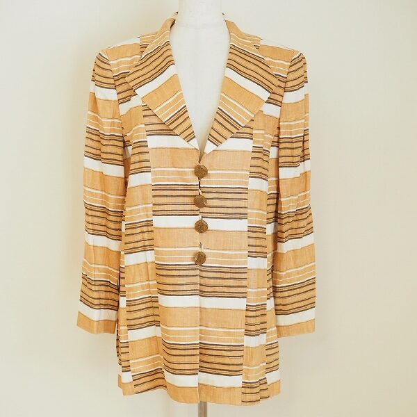 レリアンのジャケットを買取しました！ポップさと明るさを与えてくれます