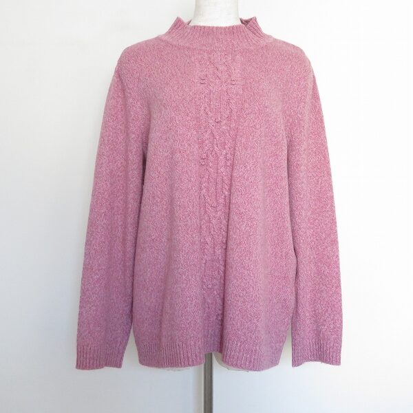 優美なピンクでたおやかな印象に レリアンのニットを買取しました