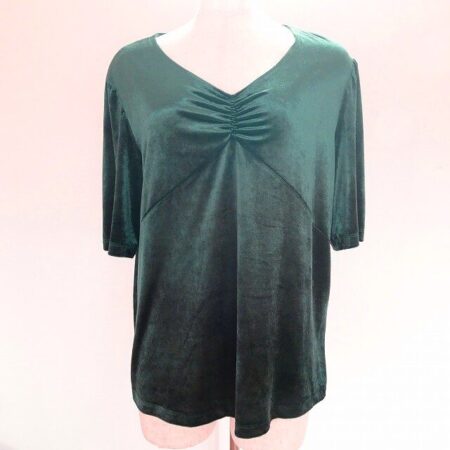 光沢が眩しい！レリアンのカットソーを買取しました