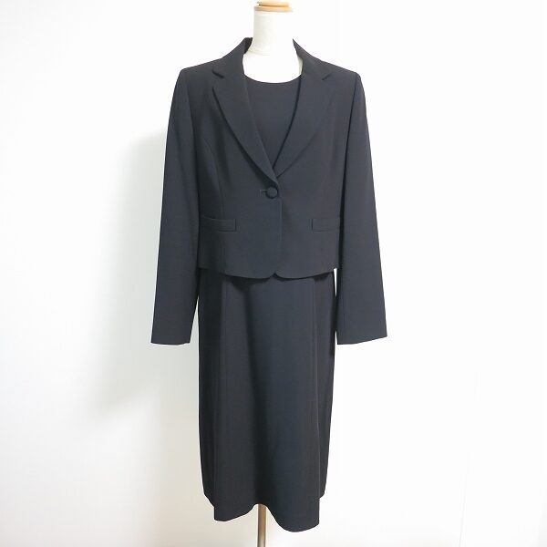 【出張買取】ユキトリイのワンピーススーツを買取しました