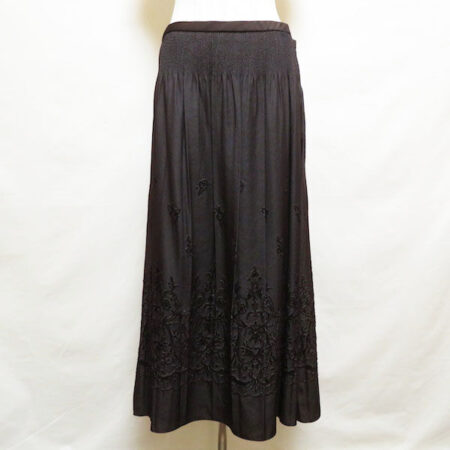 レリアンのプリーツスカートを出張買取ご利用のお客様より買取しました