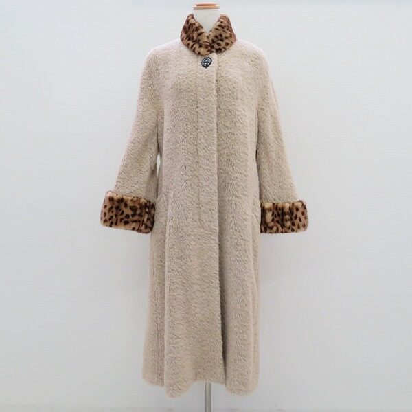 伊太利屋のコートを出張買取ご利用のお客様より買取しました