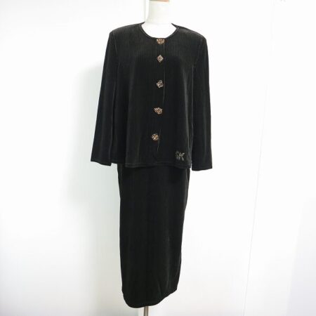 伊太利屋のセットアップを買取しました！シンプル×美ライン