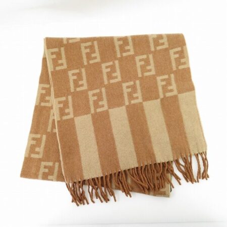 フェンディのマフラーを買取しました！柔らかみのある色合い