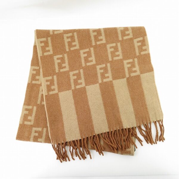 フェンディのマフラーを買取しました！柔らかみのある色合い