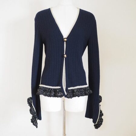 お袖のフリルが可愛い フェンディのカーディガンを買取しました！