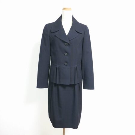 バーバリーのスカートスーツを宅配買取しました