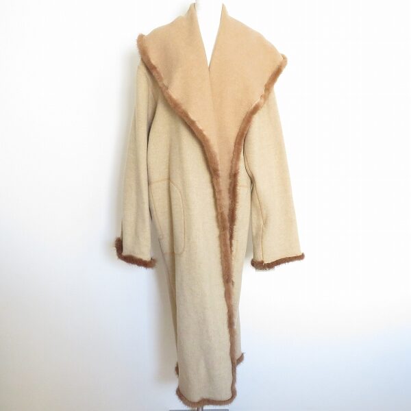 雰囲気が出る 伊太利屋のコートを出張買取ご利用のお客様より買取しました