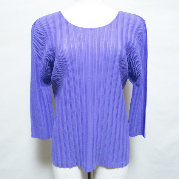 アクイールに任せれば不用なお洋服が貴重な資源に!プリーツプリーズのカットソーを買取いたしました