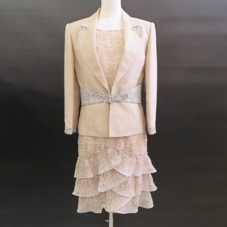 ミスアシダのセットアップを買取しました！クールなヘビ柄もベージュにマッチ