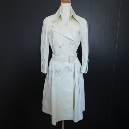 伊太利屋のコートを買取しました！凛とした印象になります