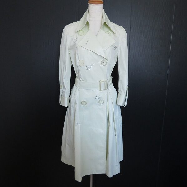 伊太利屋のコートを買取しました！凛とした印象になります