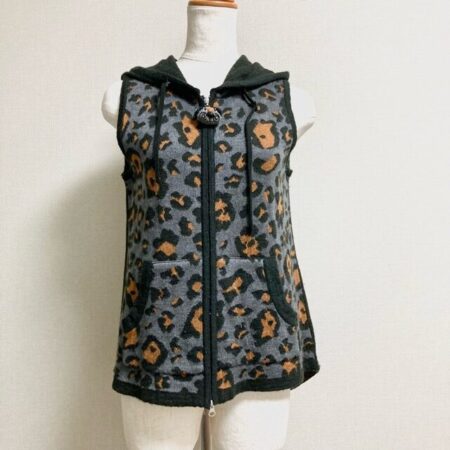 可愛らしさもあり落ち着きもある！アルベロベロのベストを買取しました