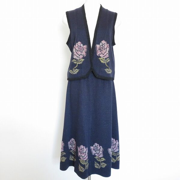 斉藤都世子のセットアップを買取しました!バラの豪華さがいい