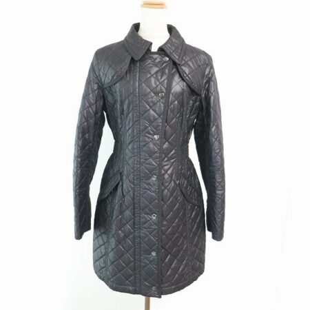 キルティングの艶っぽさも光る マックスマーラウィークエンドのコートを買取しました