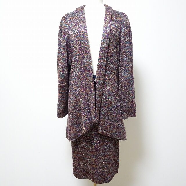 斉藤都世子のセットアップを買取しました!紫とラメの輝きが綺麗