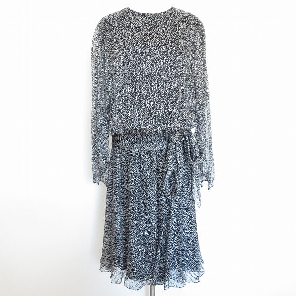 銀座マギーのワンピースを買取しました！繊細な綺麗さ漂う