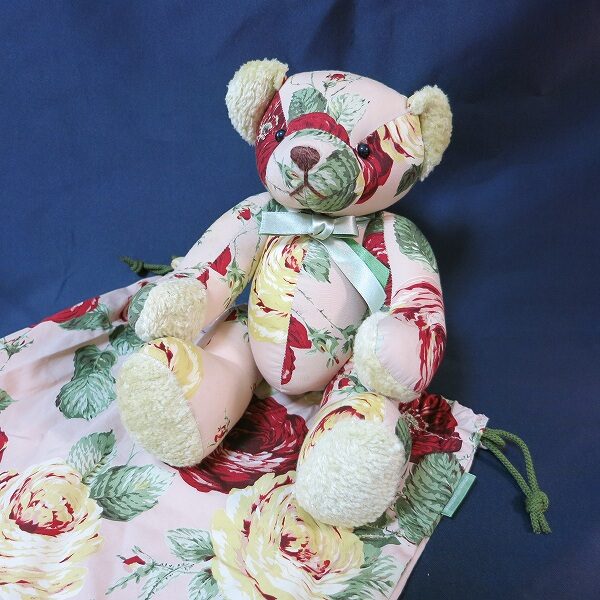 晴れ晴れしい柄が綺麗なワンダフルワールドのぬいぐるみを買取しました