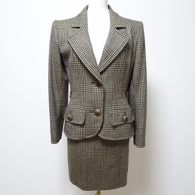 【イヴサンローラン リヴゴーシュ】セットアップを買取しました！チェックのまとまり具合が嬉しい