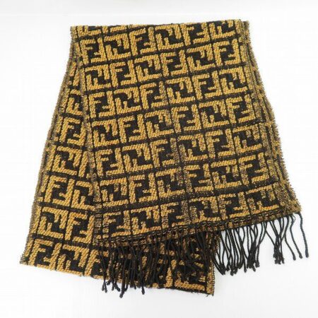 フェンディのマフラーをお買取｜カッコよさが引き立つ柄で男女兼用も可能！