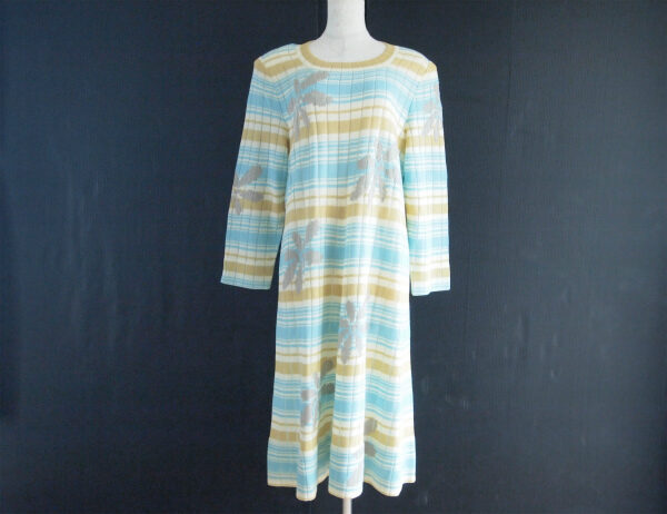 斉藤都世子のワンピースを買取しました!爽やかな水色が印象的