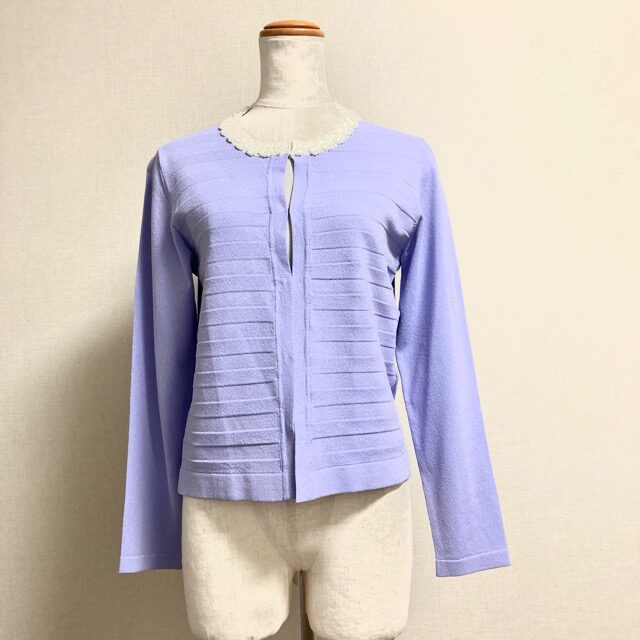 見とれるラベンダーカラー マダムジョコンダのカーディガンを買取しました