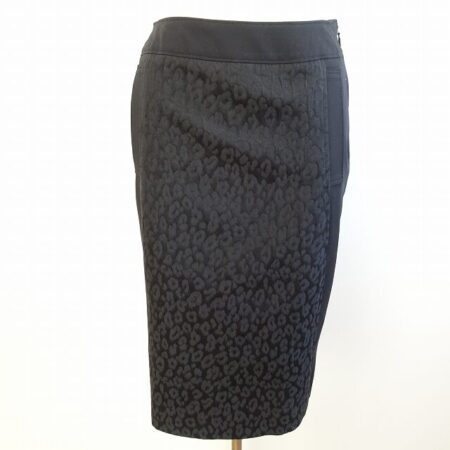 レリアンのスカートを買取しました！浮き出るようなヒョウ柄が色っぽい