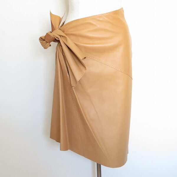 エルメスのレザースカートを出張買取ご利用のお客様より買取しました