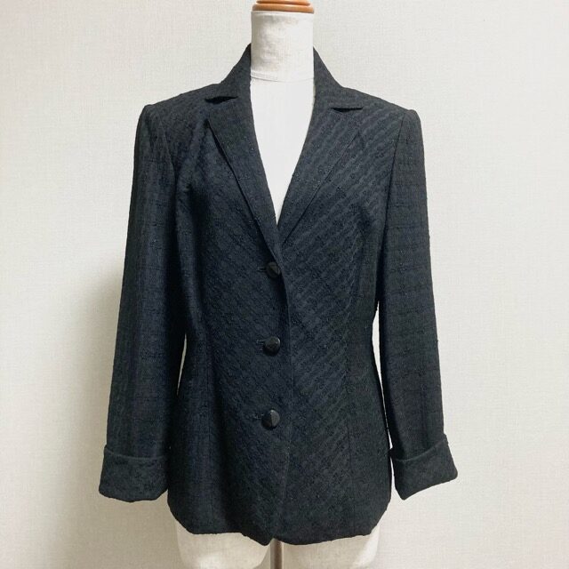 どこか涼しげなレリアンのジャケットを出張買取ご利用のお客様より買取しました