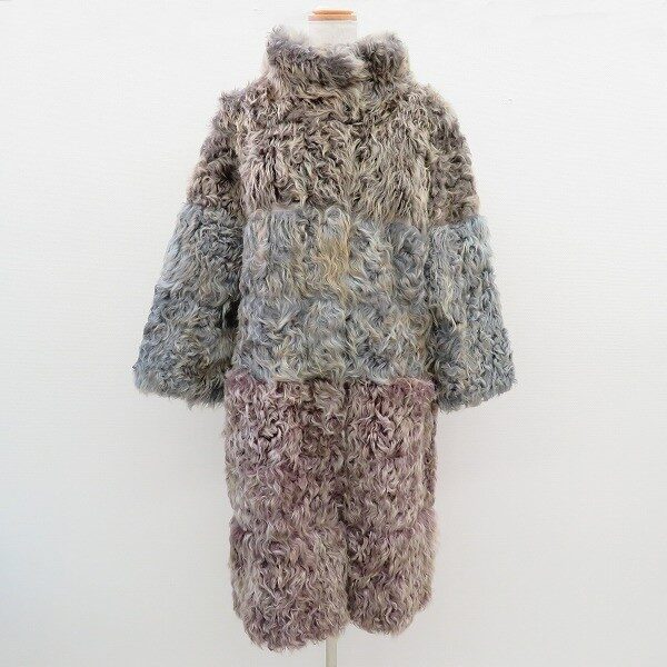 グラデーションが綺麗なエスカーダのコートを買取しました