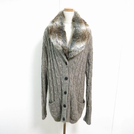ファー使いも綺麗な伊太利屋のコートを買取しました