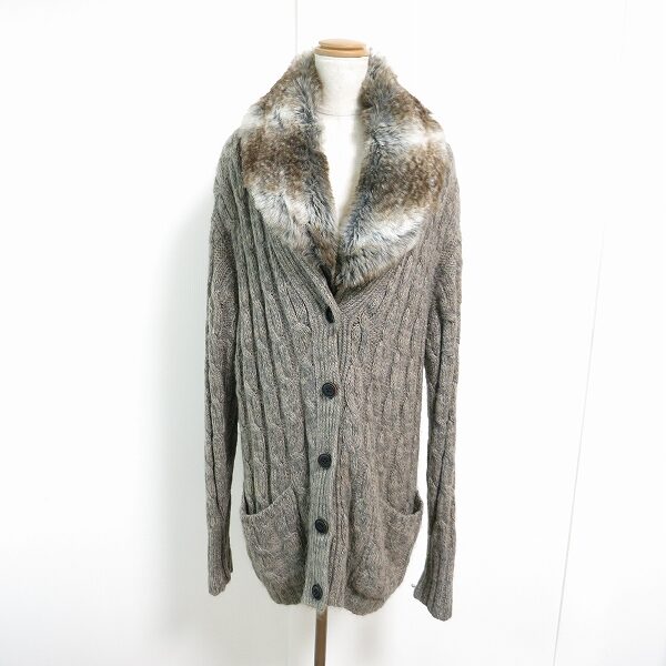 ファー使いも綺麗な伊太利屋のコートを買取しました