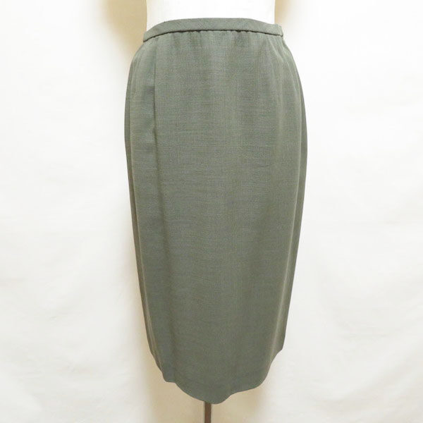 安定の緑が美しい レリアンのスカートを買取しました