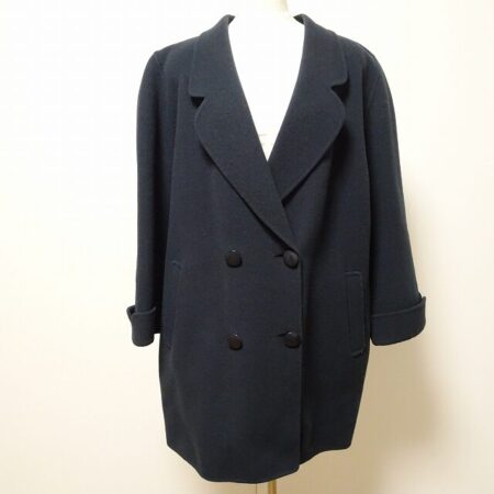 レリアンのコートを買取しました！濃紺でデイリー使いもできる