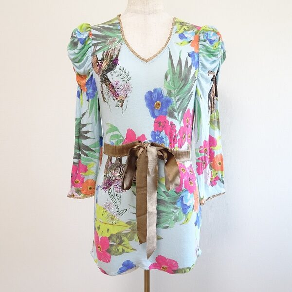 伊太利屋のカットソーを買取しました!豪華なだけでなく元気さも与えてくれる