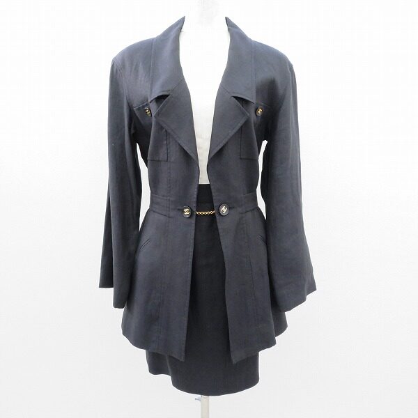 差がつく｜シャネルのスカートスーツを出張買取しました