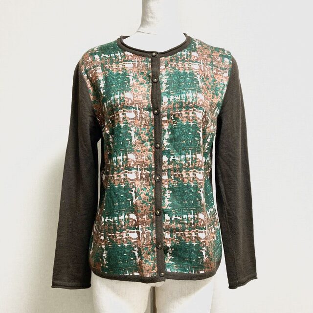 ダークブラウン×グリーンが綺麗なレリアンのカーディガンを買取しました