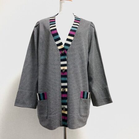 【お買取】ディープな色合いのボーダーに目が行く｜斉藤都世子のカーディガン