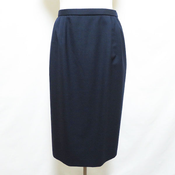 レリアンのスカートを出張買取ご利用のお客様より買取しました