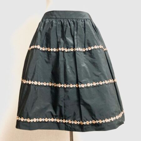 ルネのスカートを出張買取ご利用のお客様より買取しました