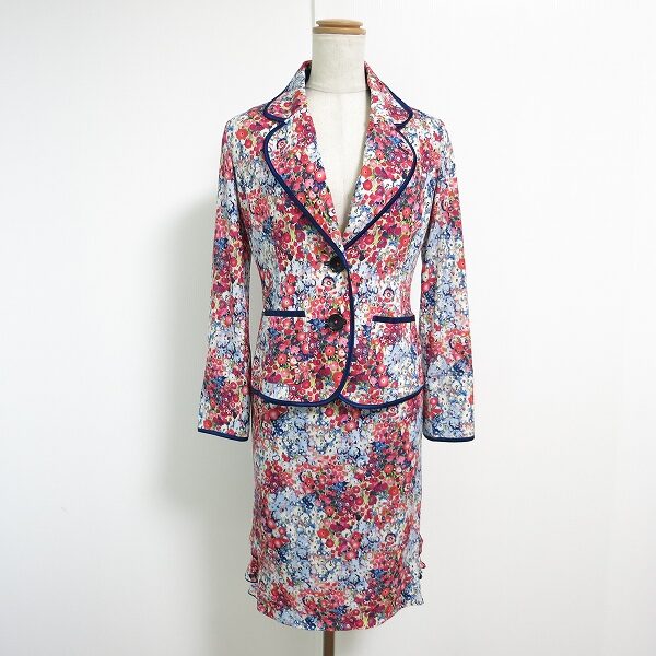 輝かしさがある レジーナロマンティコのスカートスーツを買取しました