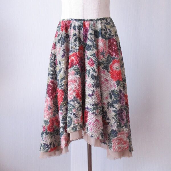 ケイタマルヤマのスカートを買取しました！お花と色合いに舞い上がりそう