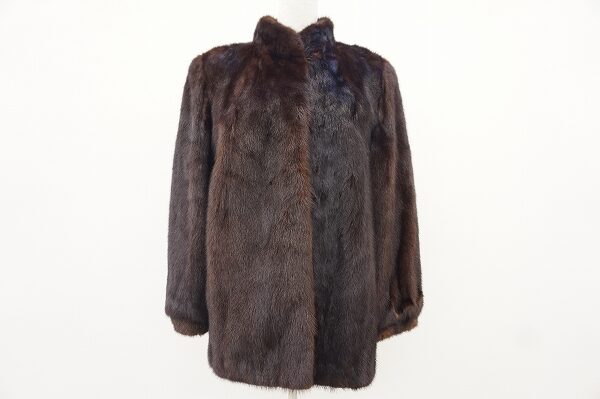 すっぽり包んでくれる!サガミンクの毛皮コートを買取しました