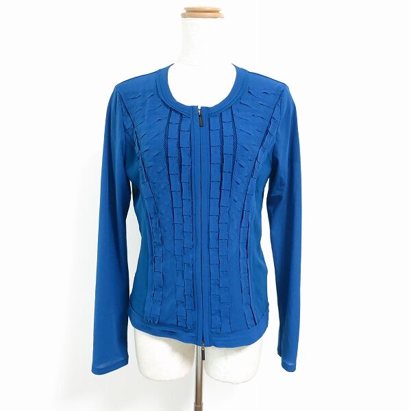 ヒロココシノの綺麗な青が素敵なアンサンブルを買取しました