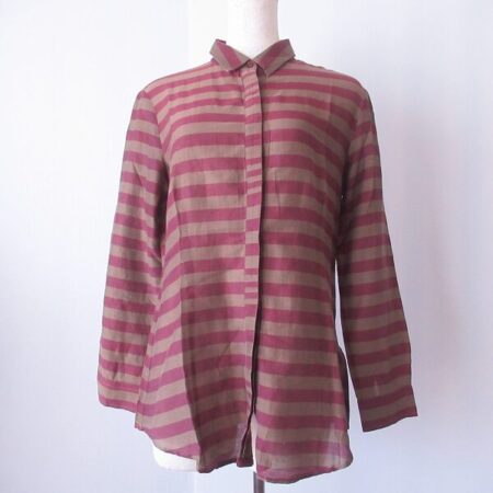 知的な雰囲気もある バーバリーのブラウスを買取しました
