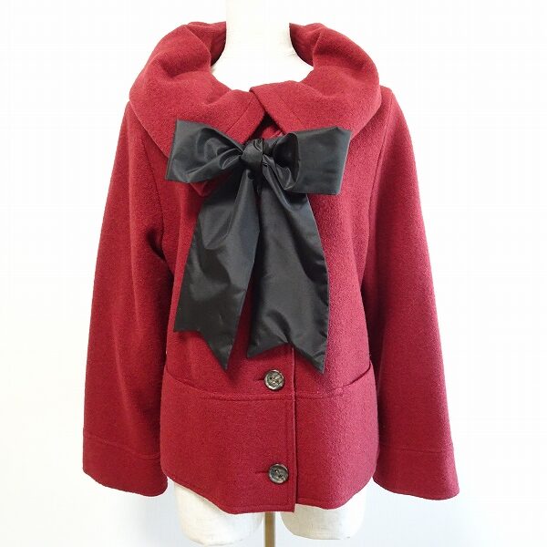 赤と黒のリボンがマッチ！ユキコハナイのコートを買取しました