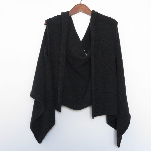 エヴァムエヴァのカーディガンを出張買取ご利用のお客様より買取しました