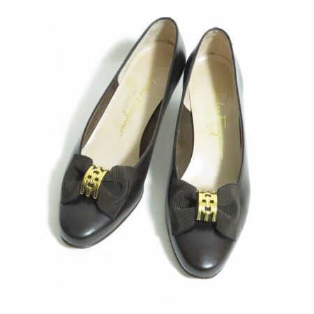 フェラガモのパンプスを出張買取ご利用のお客様より買取しました